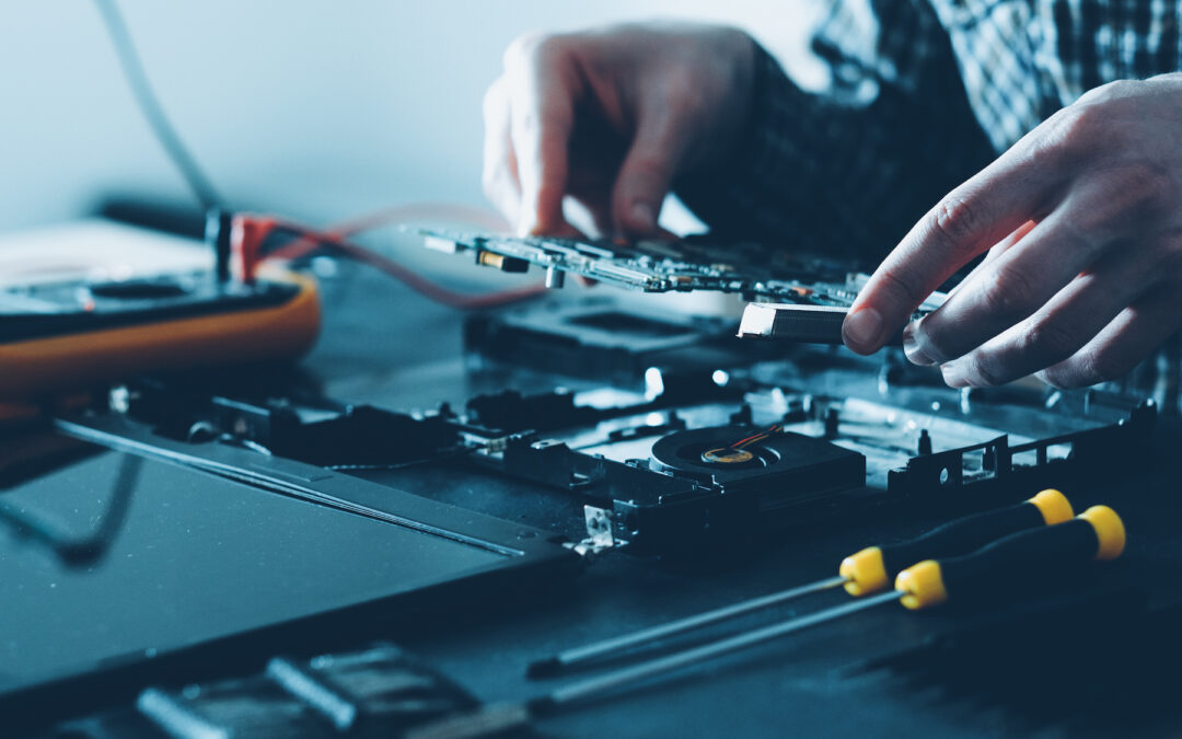 Field Service Engineers